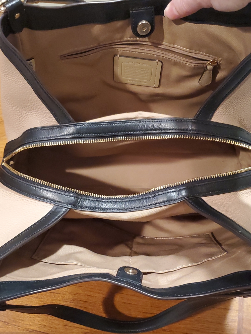Like NEW Coach Colorblock Kristy Shoulder Bag - Picture 10 of 14